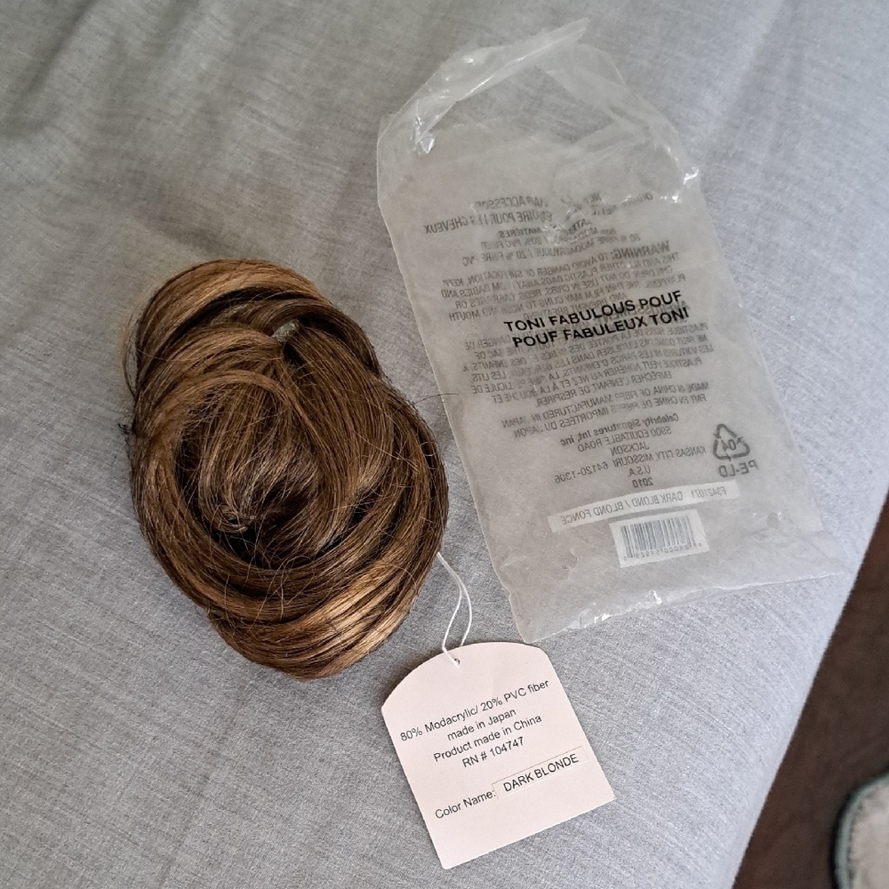 Fabulous Pouf Hairpiece - Dark Blonde
